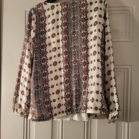 Top - Picture 3 of 4